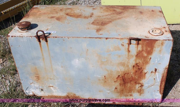 image for item AU9369 100 gallon fuel tank