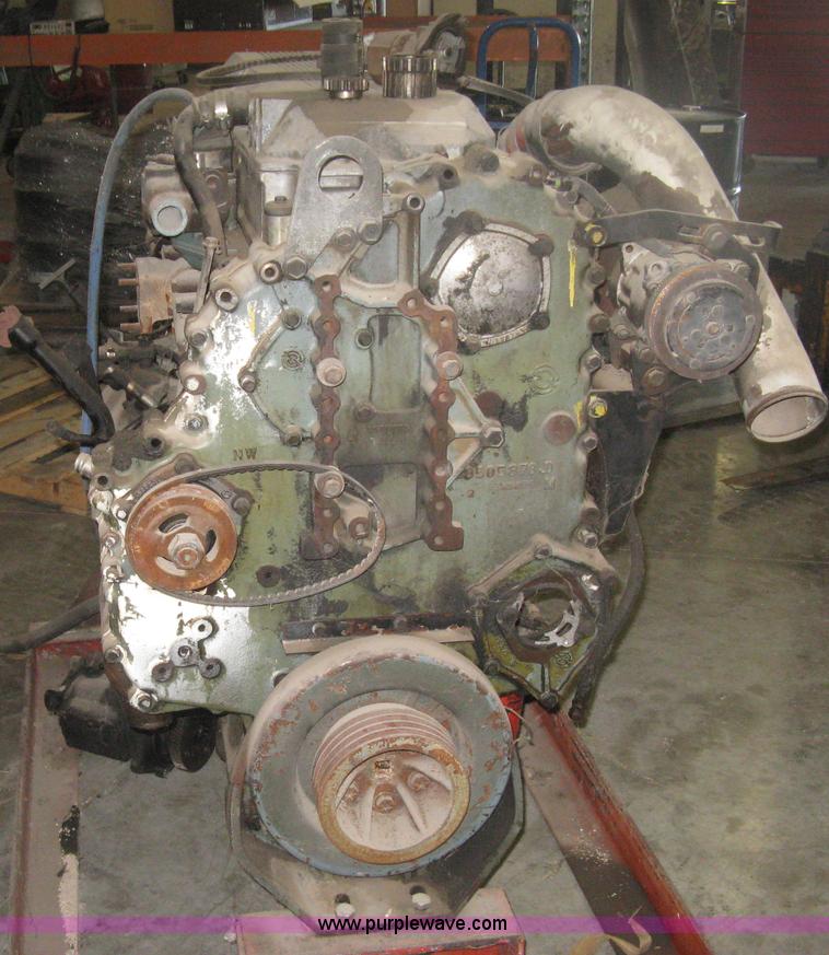 image for item AV9066 1996 Detroit Diesel Series 60 six cylinder diesel engine