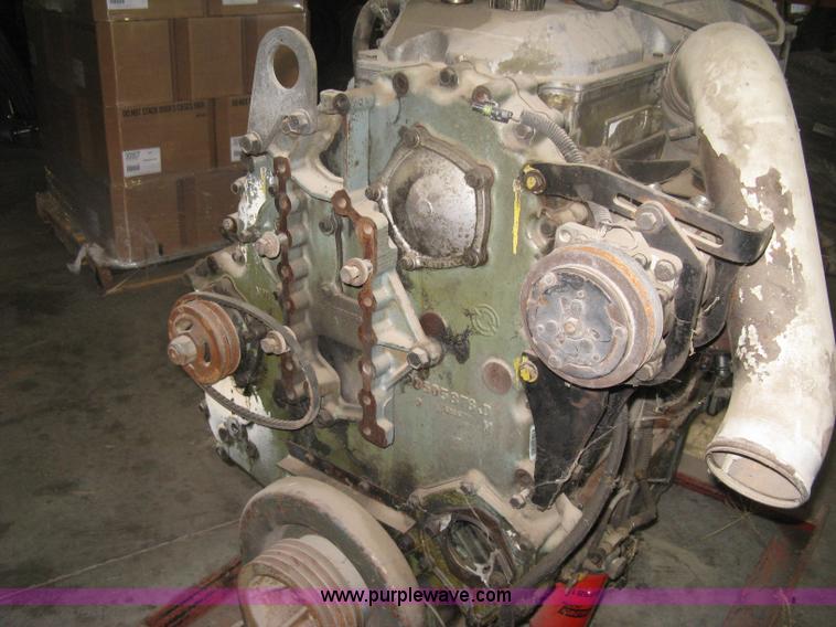 image for item AV9066 1996 Detroit Diesel Series 60 six cylinder diesel engine