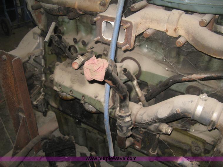image for item AV9066 1996 Detroit Diesel Series 60 six cylinder diesel engine