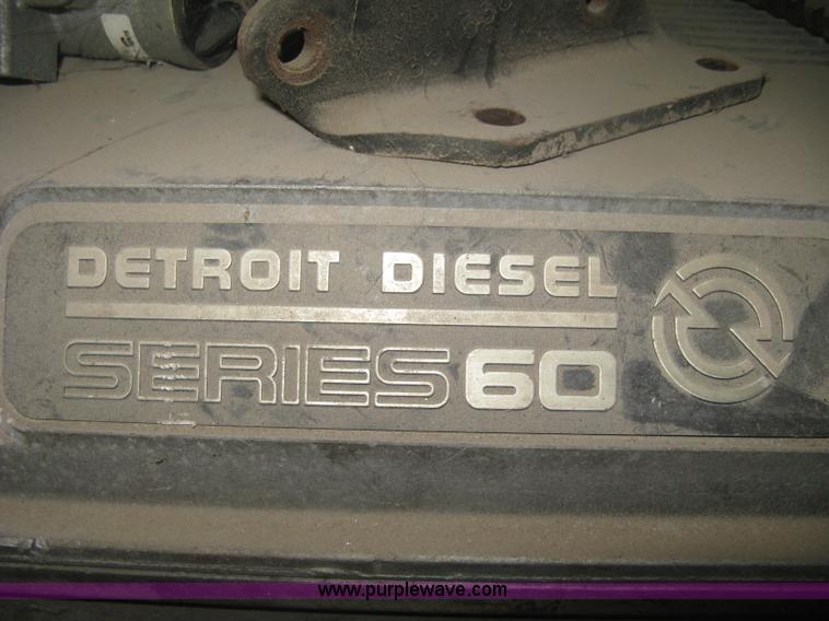 image for item AV9066 1996 Detroit Diesel Series 60 six cylinder diesel engine