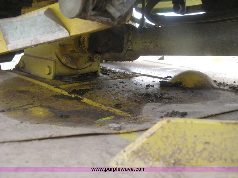 image for item AV9088 John Deere 400 garden tractor