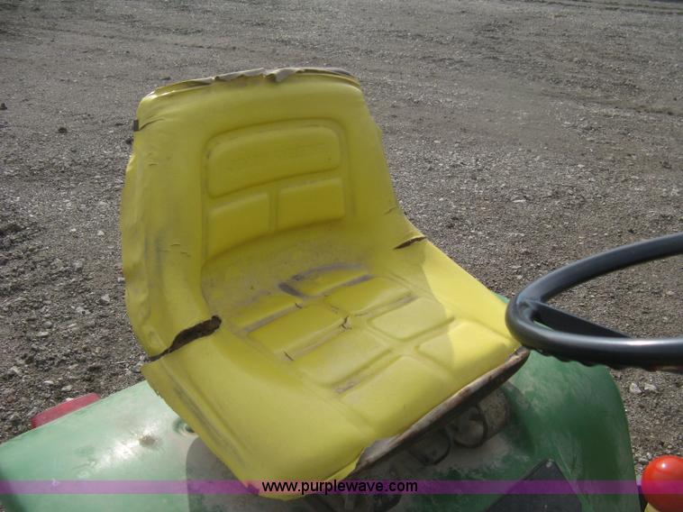 image for item AV9088 John Deere 400 garden tractor