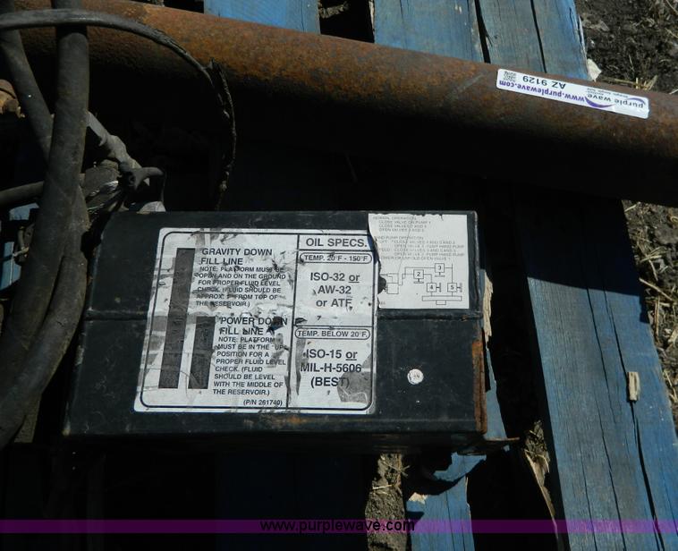 image for item AZ9129 12V electric over hydraulic ram