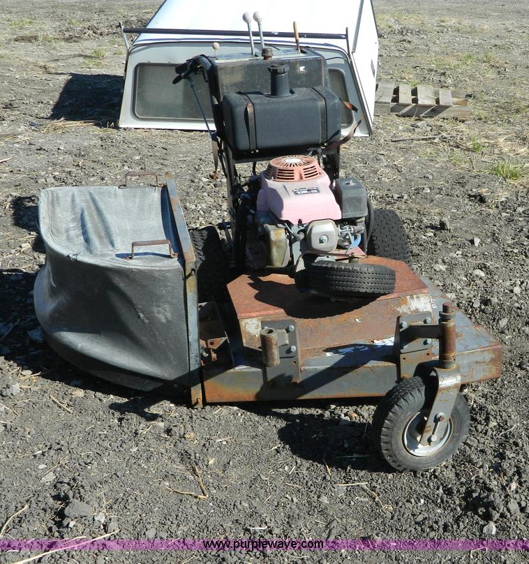 image for item AZ9151 Honda HRS7013KZX lawn mower