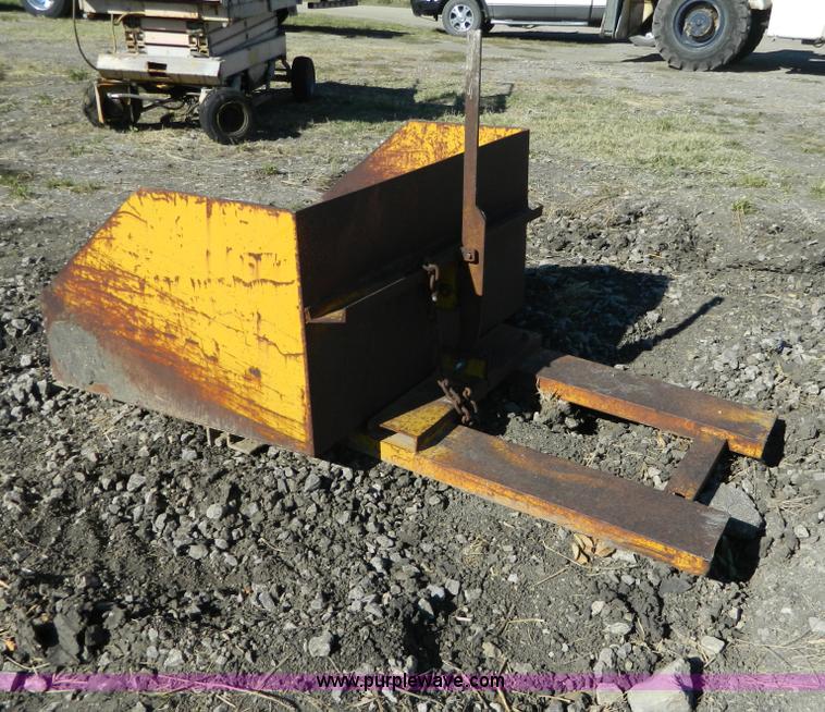 image for item AZ9153 Shop built scoop