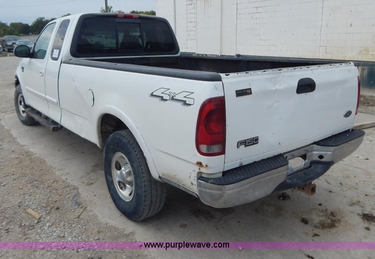 image for item B5919 2001 Ford F150 XLT SuperCab pickup truck