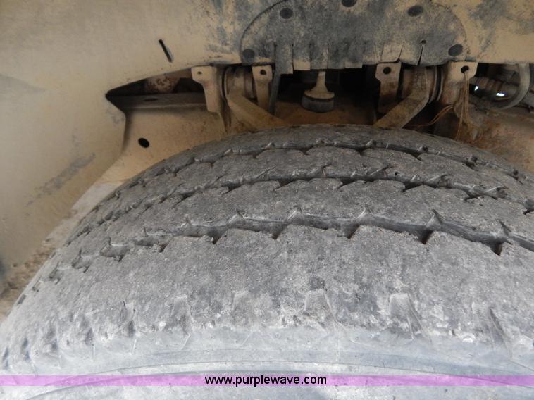 image for item B5919 2001 Ford F150 XLT SuperCab pickup truck