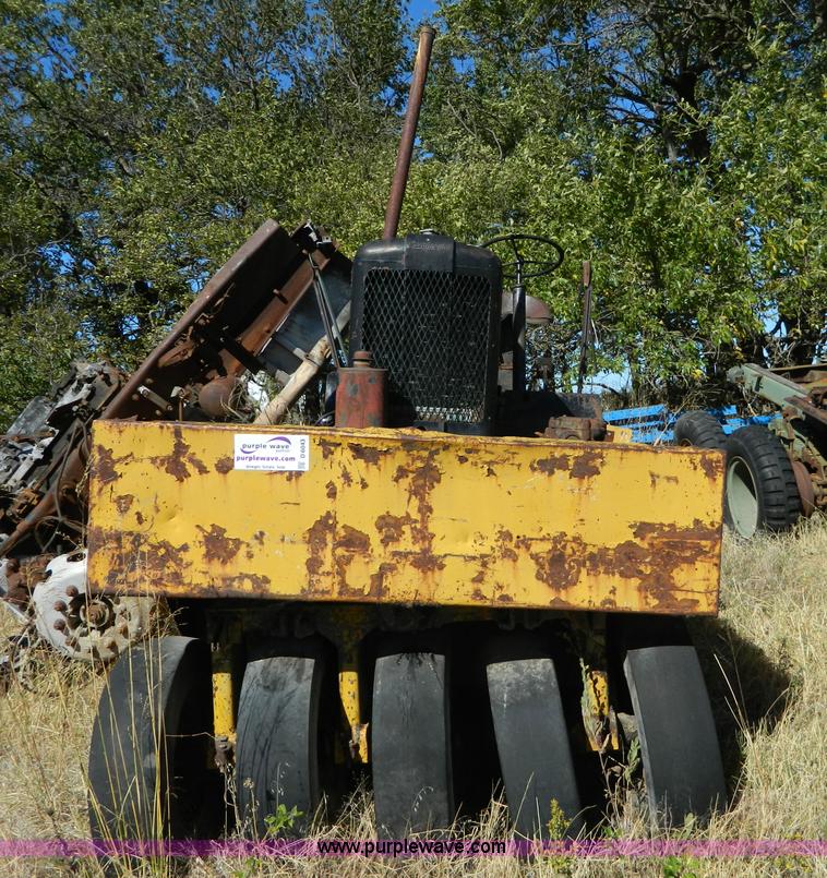 image for item D6043 Bros SP-54 rubber wheel loader