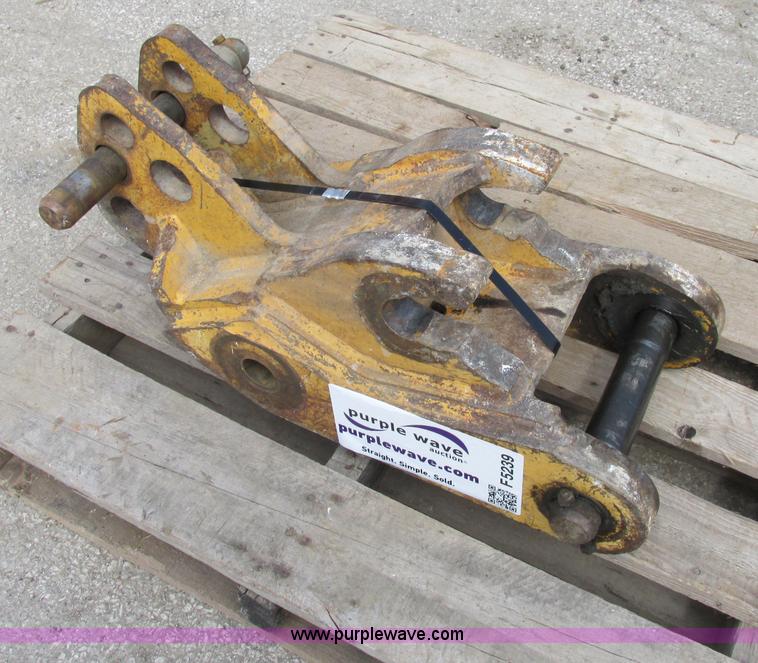 image for item F5239 John Deere backhoe quick attach