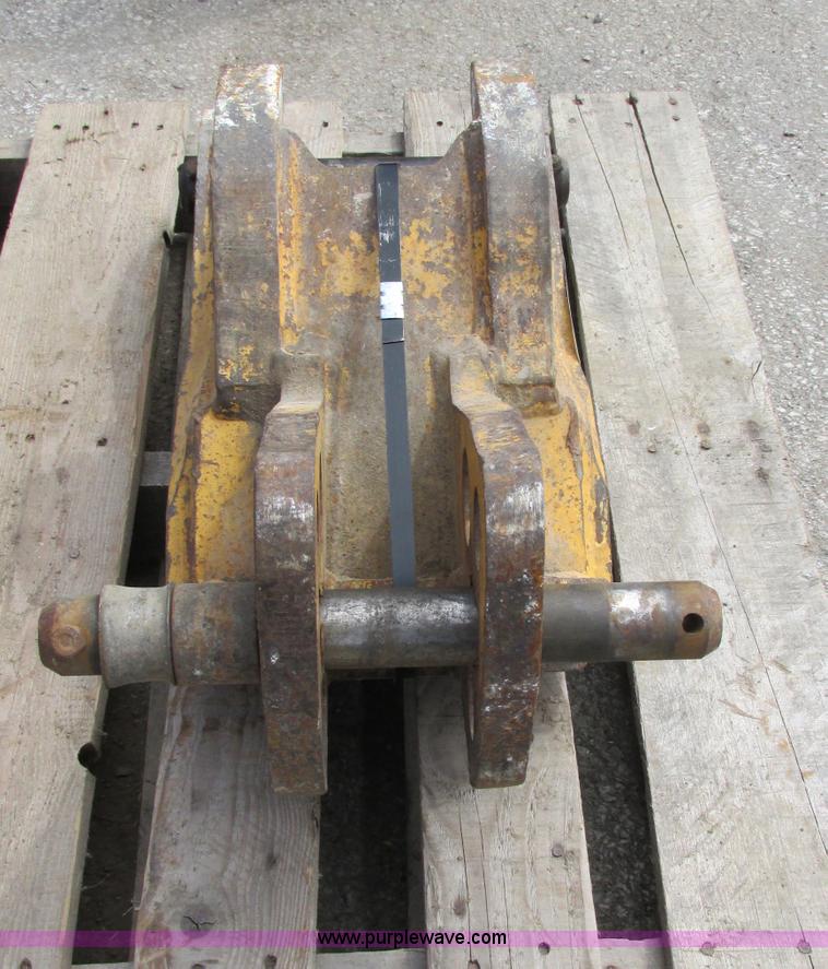 image for item F5239 John Deere backhoe quick attach