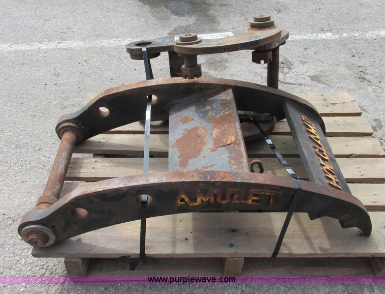 image for item F5240 Amulet backhoe clamp mechanical thumb