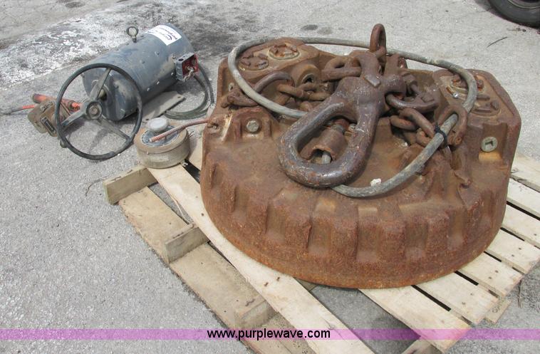 image for item F5242 Elect Cont'R and Mfg. scrap magnet with generator and switch