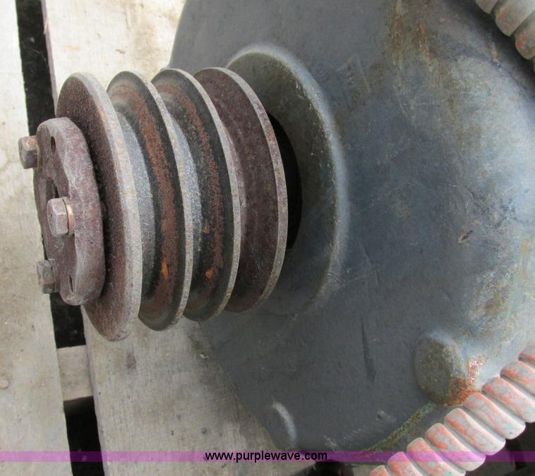 image for item F5243 Onan D6 generator and control box