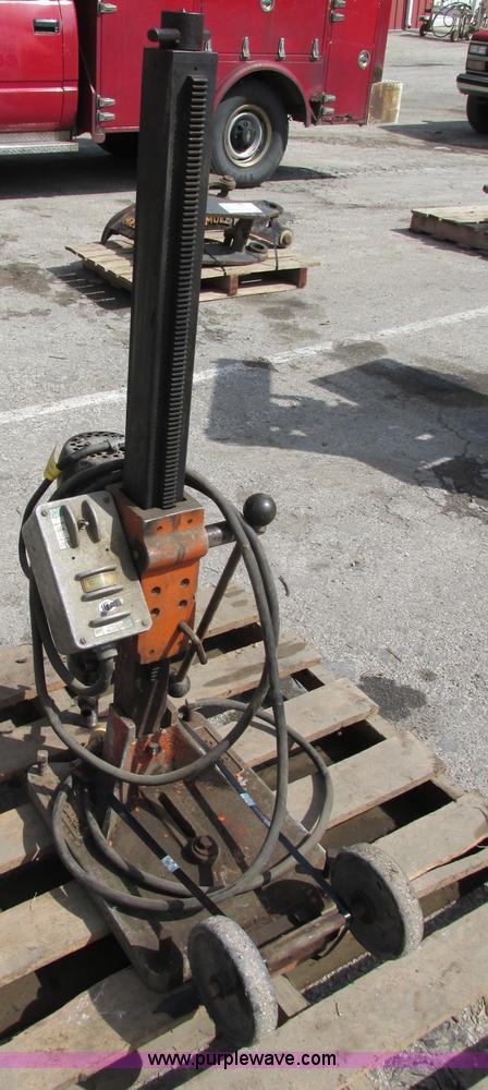 image for item F5244 Black & Decker core drill