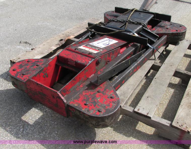 image for item F5246 Blackhawk T-14 transmission jack