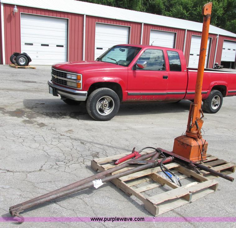 image for item F5247 (2) cranes