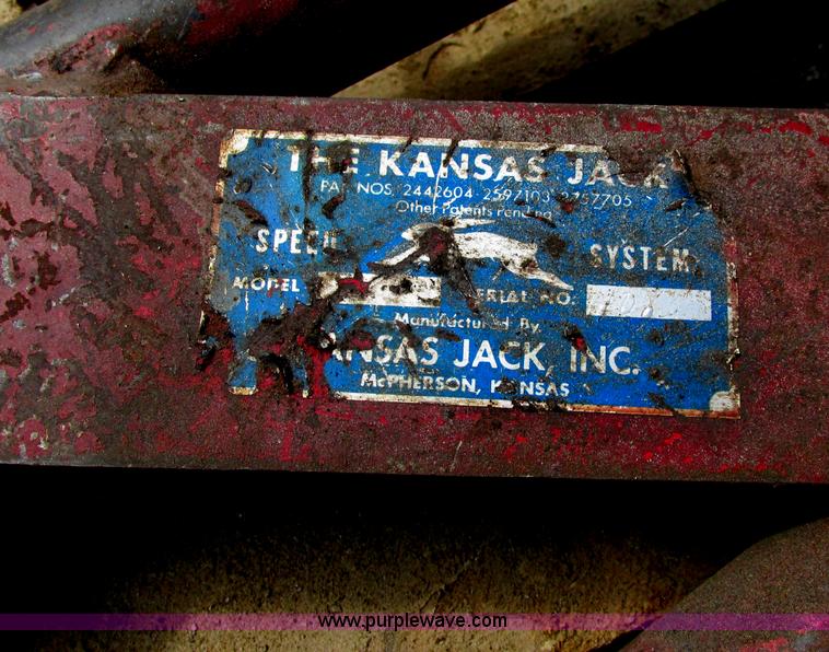 image for item F5247 (2) cranes