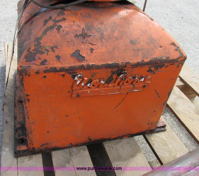 image for item F5247 (2) cranes