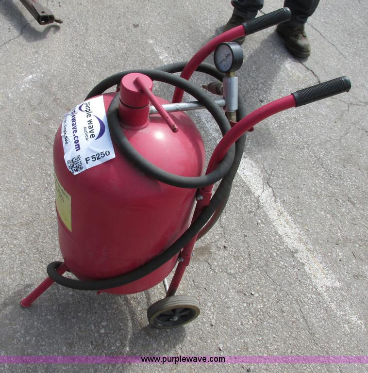 image for item F5250 Sand blaster