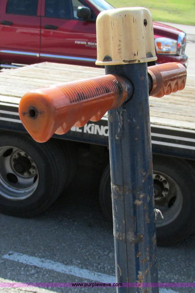 image for item F5253 (3) jacks