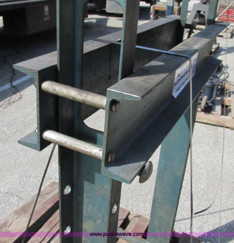 image for item F5254 Walker 15 ton shop press