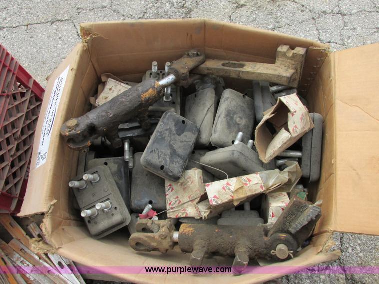 image for item F5256 Assorted Blow Know 510 paver parts