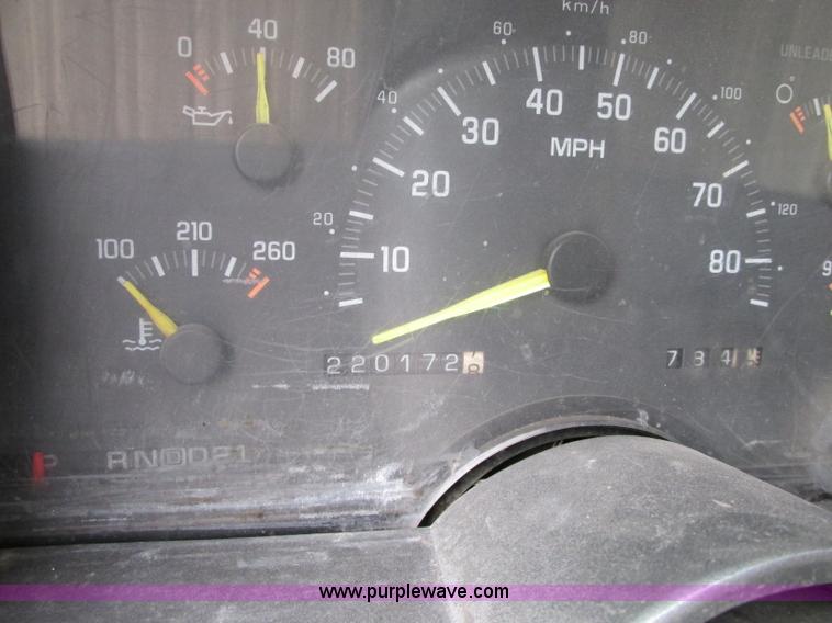 image for item F5258 1993 Chevrolet Cheyenne 2500 service truck