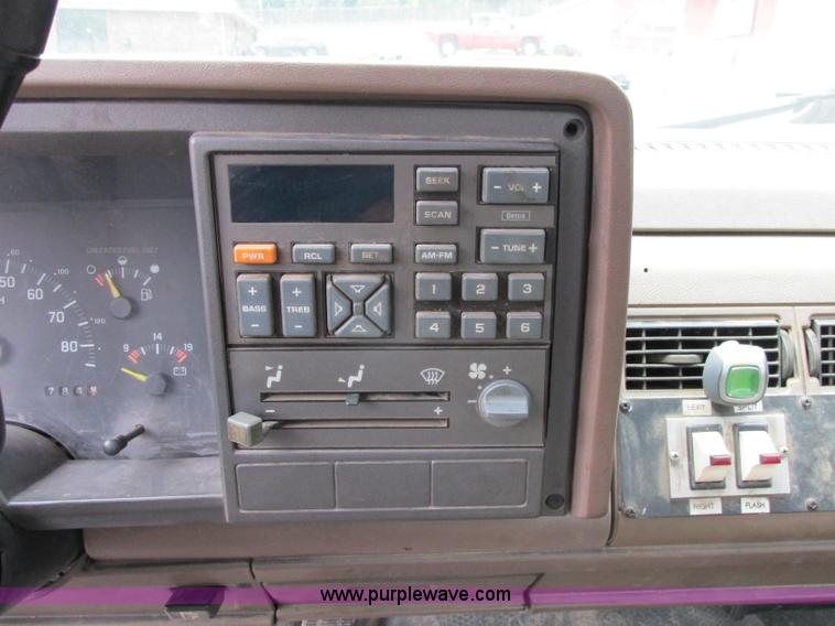 image for item F5258 1993 Chevrolet Cheyenne 2500 service truck