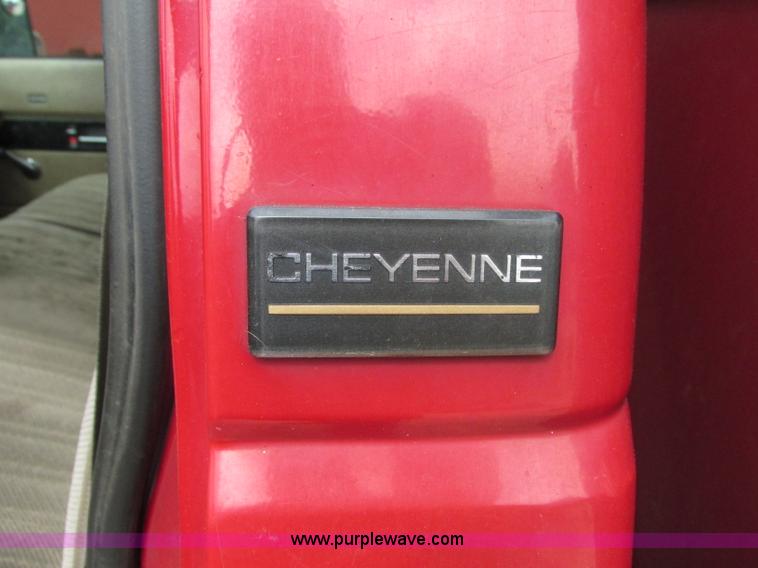 image for item F5258 1993 Chevrolet Cheyenne 2500 service truck