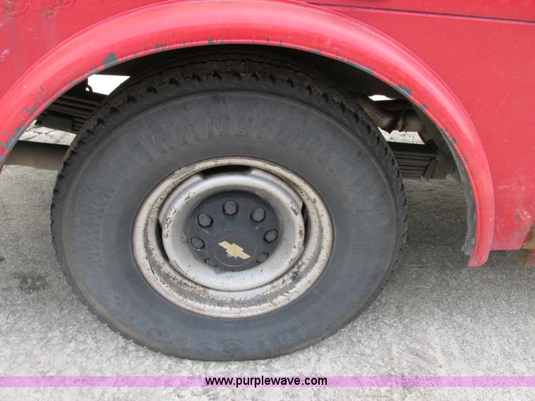 image for item F5258 1993 Chevrolet Cheyenne 2500 service truck