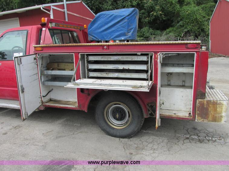 image for item F5258 1993 Chevrolet Cheyenne 2500 service truck