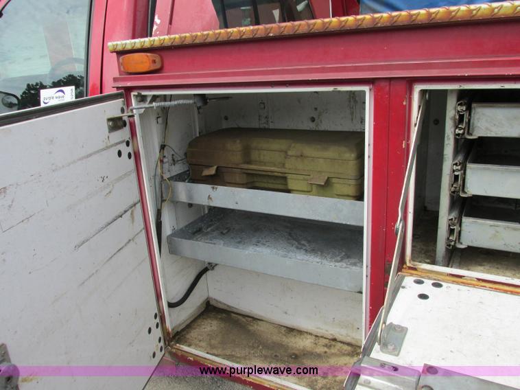 image for item F5258 1993 Chevrolet Cheyenne 2500 service truck