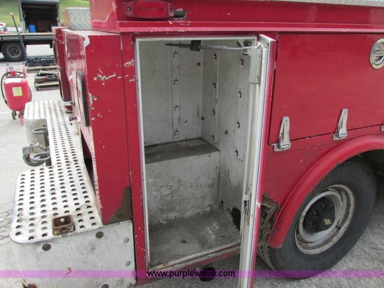 image for item F5258 1993 Chevrolet Cheyenne 2500 service truck