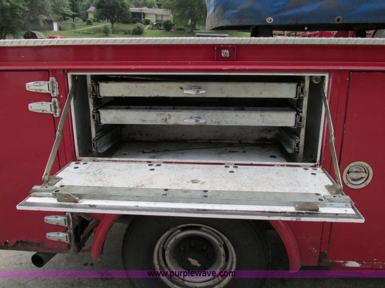 image for item F5258 1993 Chevrolet Cheyenne 2500 service truck