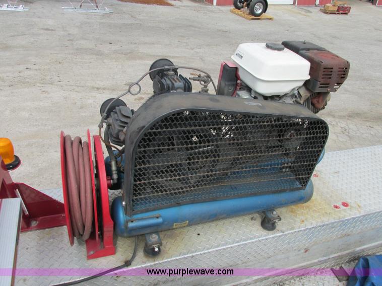 image for item F5258 1993 Chevrolet Cheyenne 2500 service truck