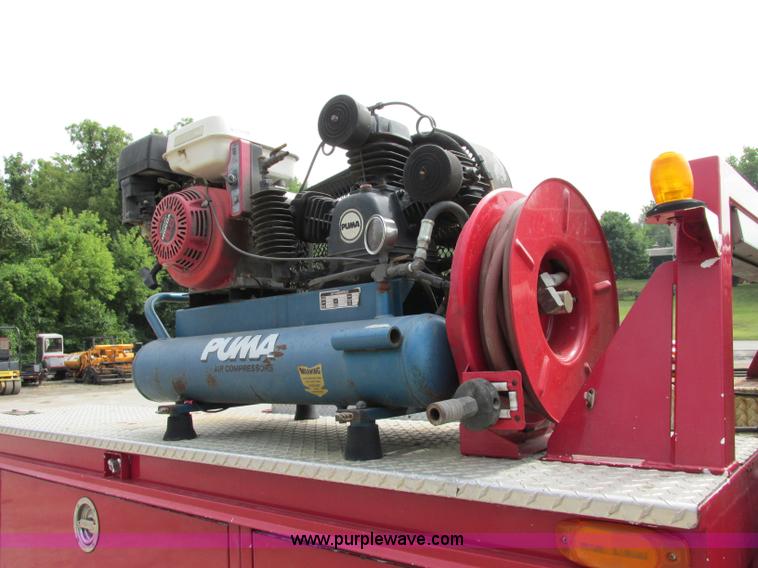 image for item F5258 1993 Chevrolet Cheyenne 2500 service truck