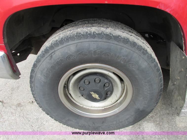 image for item F5258 1993 Chevrolet Cheyenne 2500 service truck