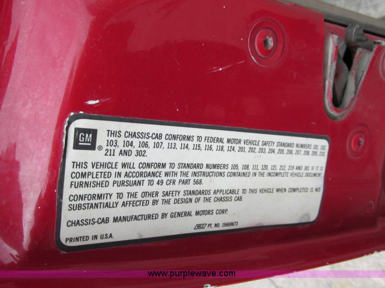 image for item F5258 1993 Chevrolet Cheyenne 2500 service truck