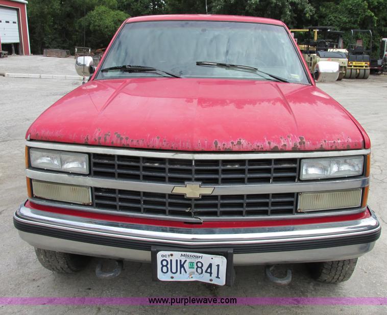image for item F5259 1993 Chevrolet Silverado 2500 Ext. Cab pickup truck