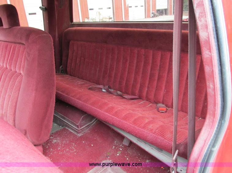 image for item F5259 1993 Chevrolet Silverado 2500 Ext. Cab pickup truck