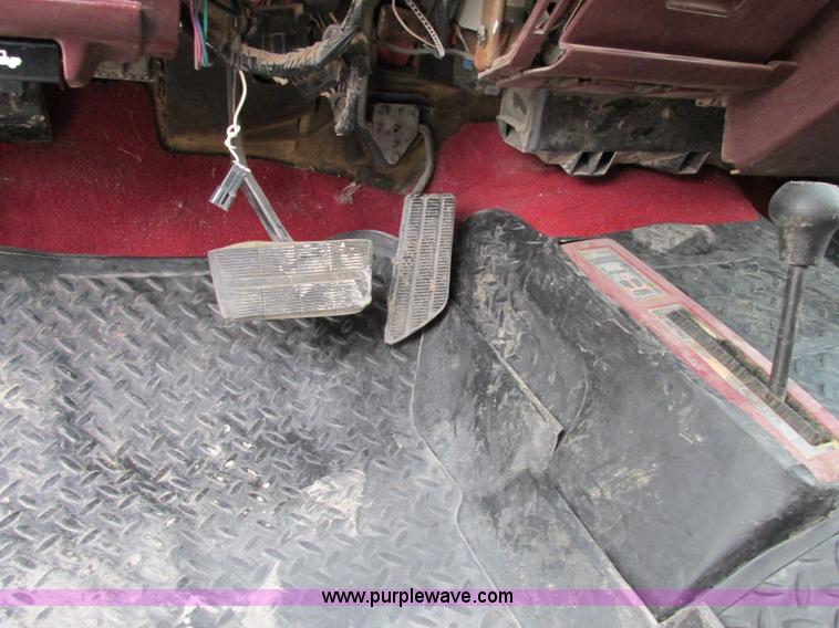 image for item F5259 1993 Chevrolet Silverado 2500 Ext. Cab pickup truck