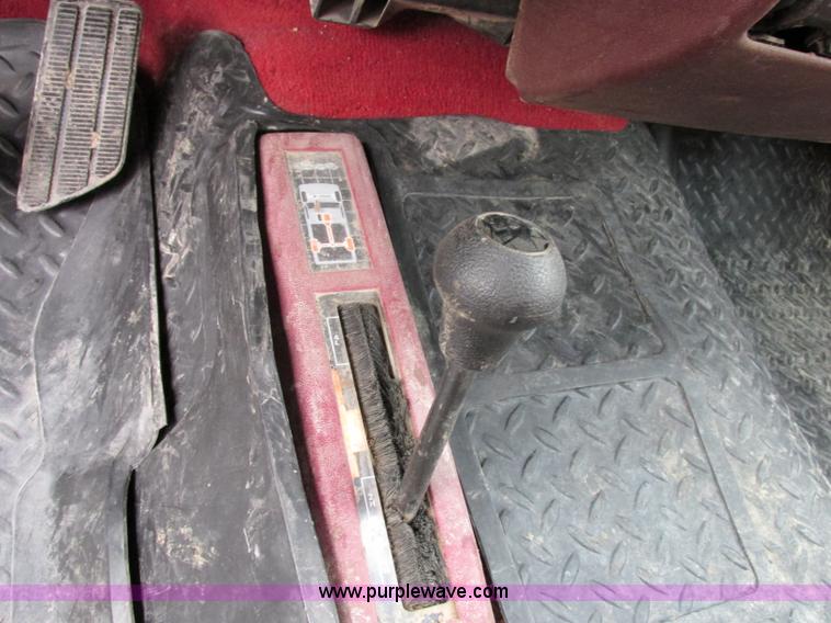 image for item F5259 1993 Chevrolet Silverado 2500 Ext. Cab pickup truck