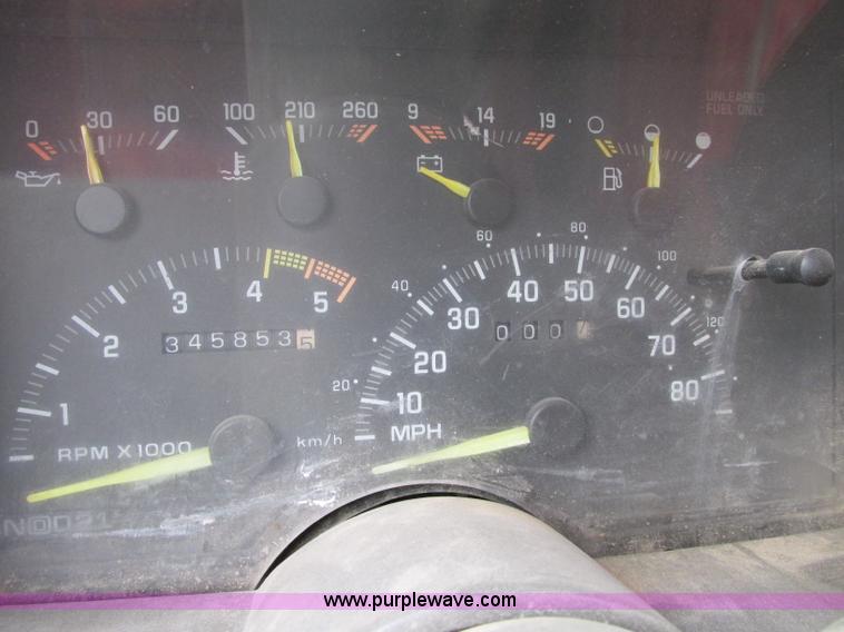 image for item F5259 1993 Chevrolet Silverado 2500 Ext. Cab pickup truck