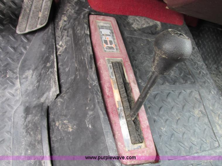 image for item F5259 1993 Chevrolet Silverado 2500 Ext. Cab pickup truck