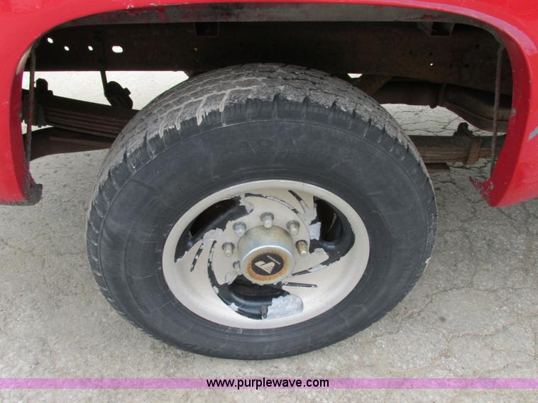 image for item F5259 1993 Chevrolet Silverado 2500 Ext. Cab pickup truck