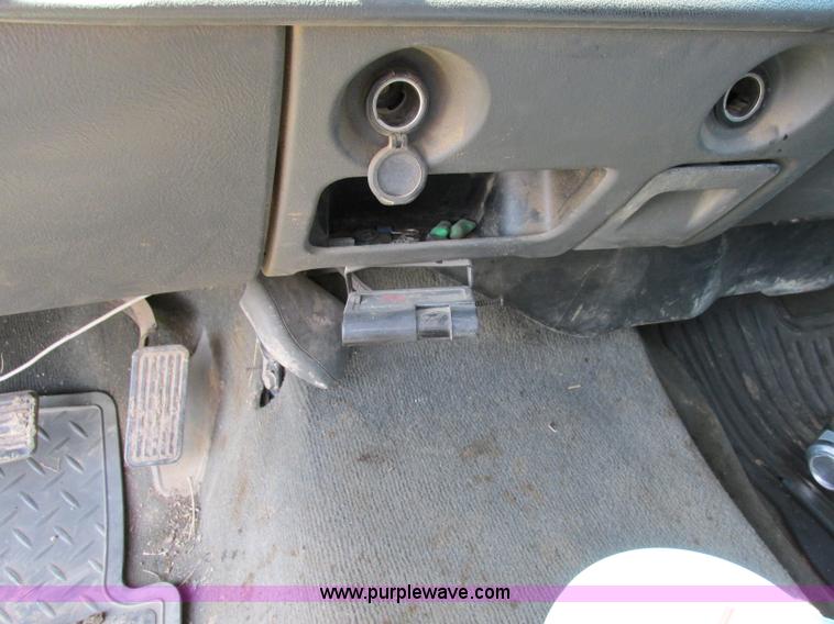 image for item F5282 2003 Chevrolet Silverado 2500HD LS Z71 Ext. Cab pickup truck