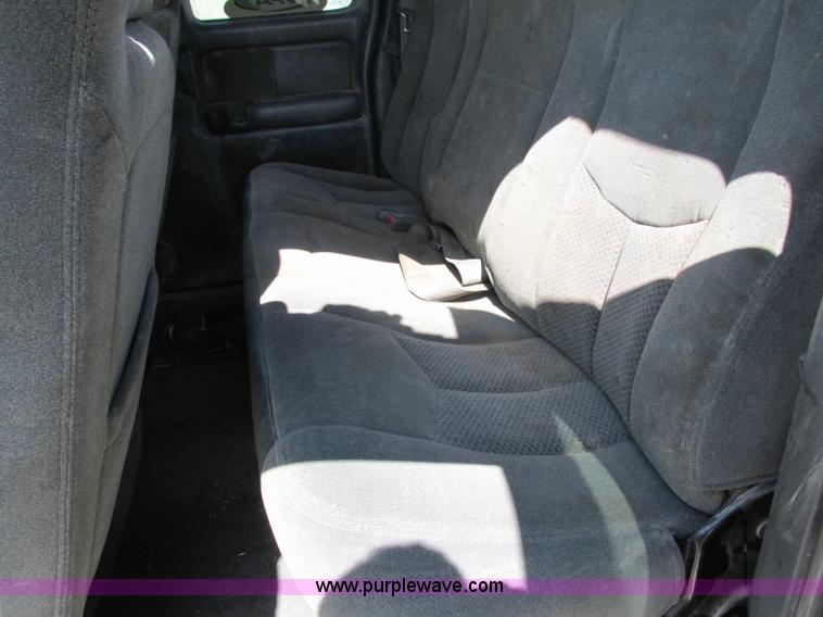 image for item F5282 2003 Chevrolet Silverado 2500HD LS Z71 Ext. Cab pickup truck