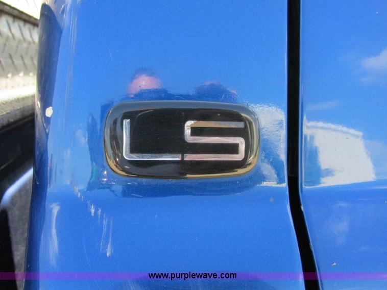 image for item F5282 2003 Chevrolet Silverado 2500HD LS Z71 Ext. Cab pickup truck