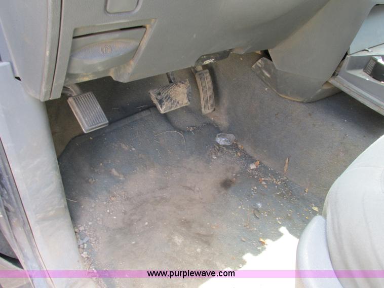 image for item F5284 2006 Dodge Ram 1500 Quad Cab pickup truck